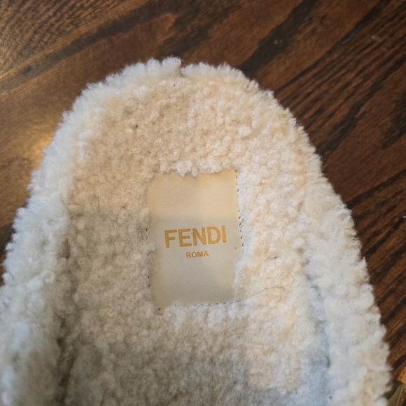 FENDI Feel FF Shearling  Buckled Sabots Mules Slides Flat Clog Sandals - Picture 7 of 8